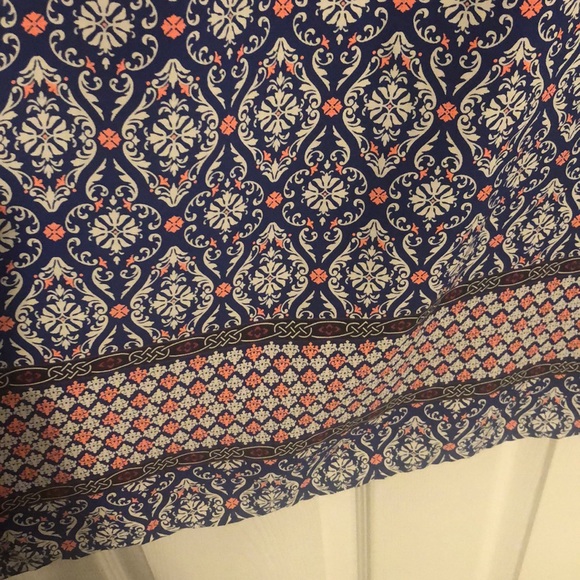 Summer dress - Picture 3 of 3